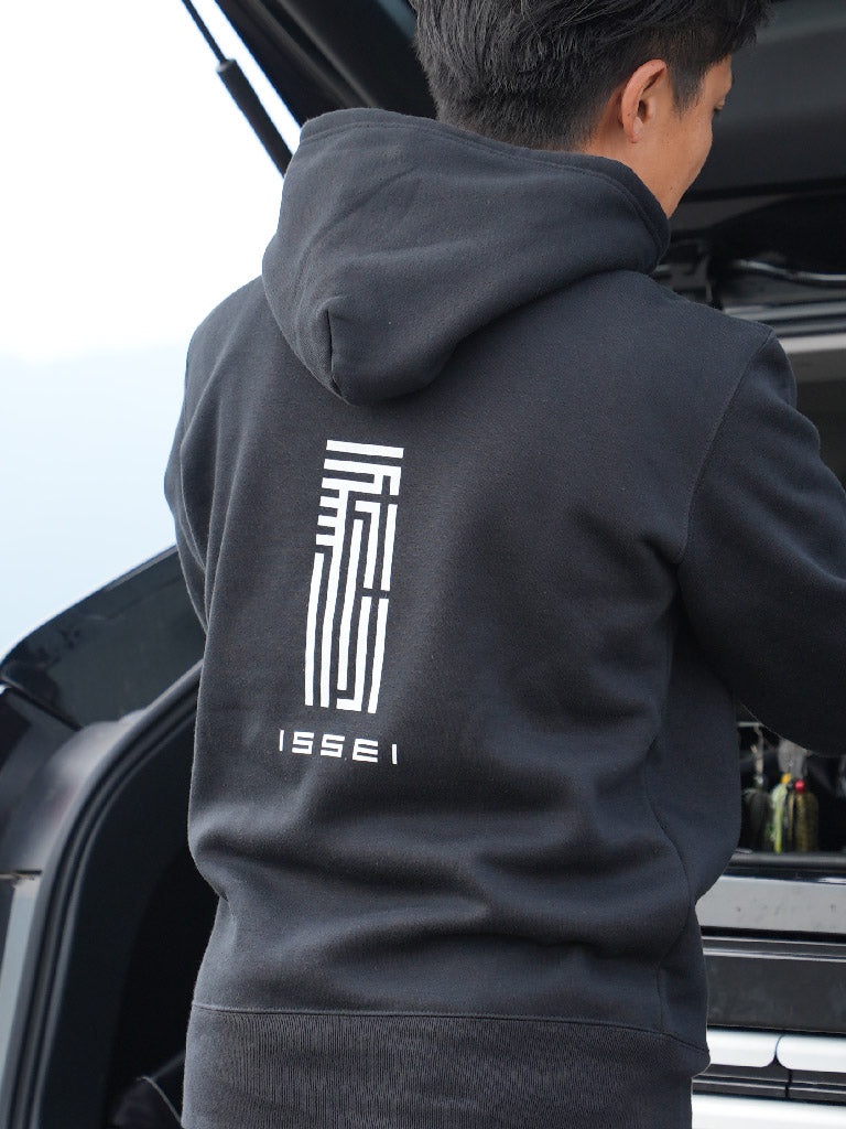 issei ロゴ プルオーバーパーカー