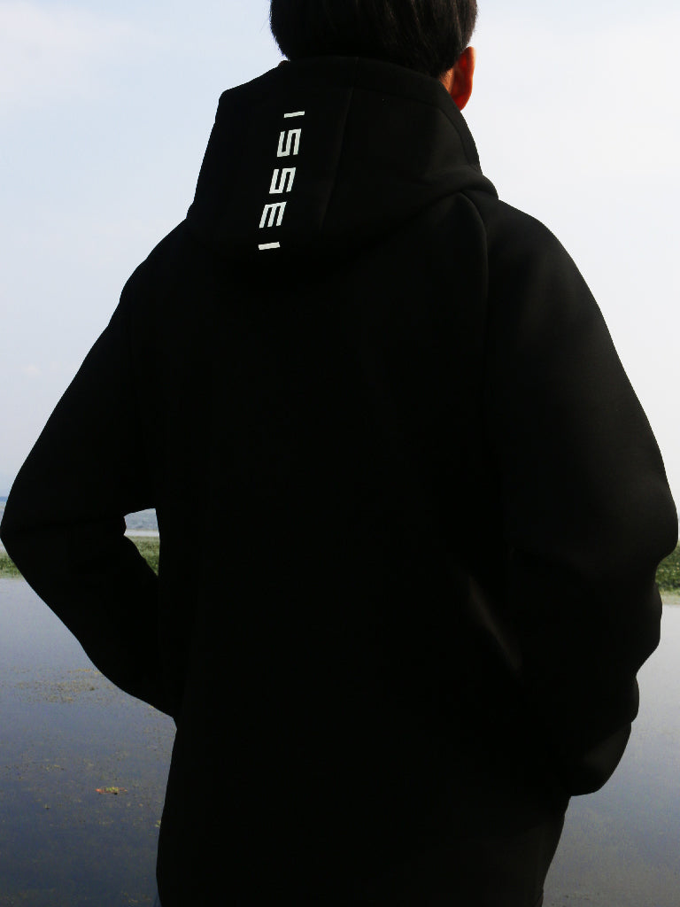 isseiロゴ ZIPパーカー