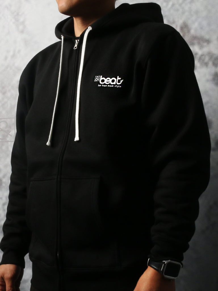 &beat 刺繍フルジップアップパーカー